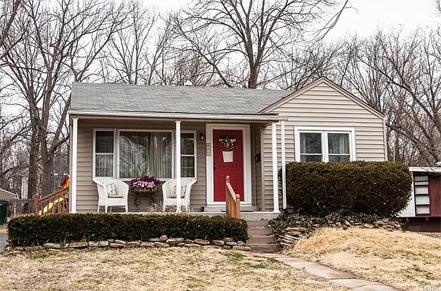 1st image of 850 Hawkins Ct