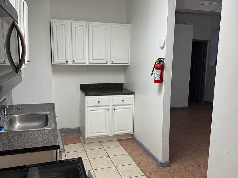 236 Tremont Ave #B — Photo 10