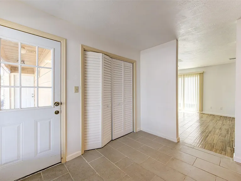 4403 Willow Beach Dr — Photo 27