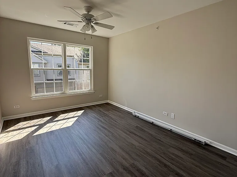 2276 Vanderbilt Dr — Photo 15