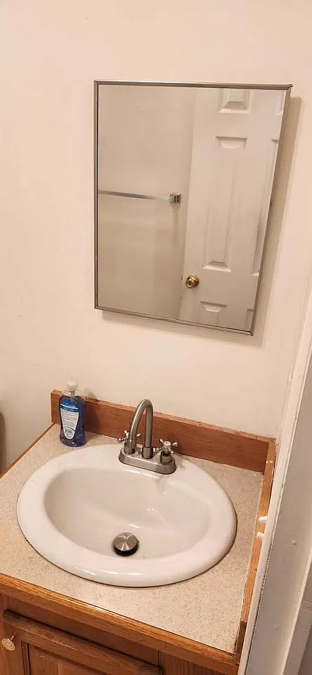 1 bed, 400 sqft, $1,600 — Photo 4