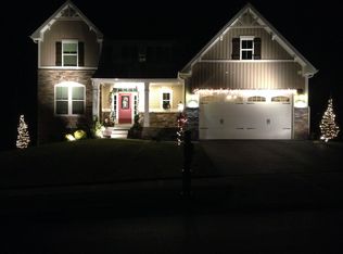 2052 Eagle Ridge Dr, Valencia, PA 16059