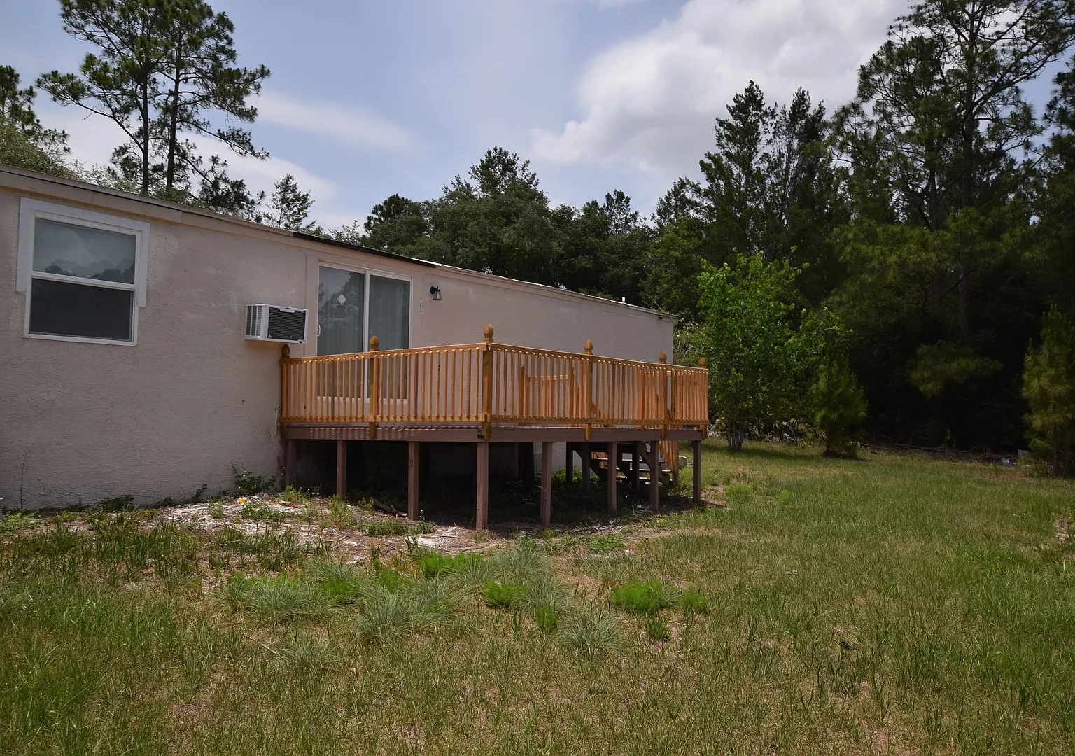 4 bedroom 2 bath home for rent at 40404 Holly Branch Rd Eustis, FL 32726 — Photo 4