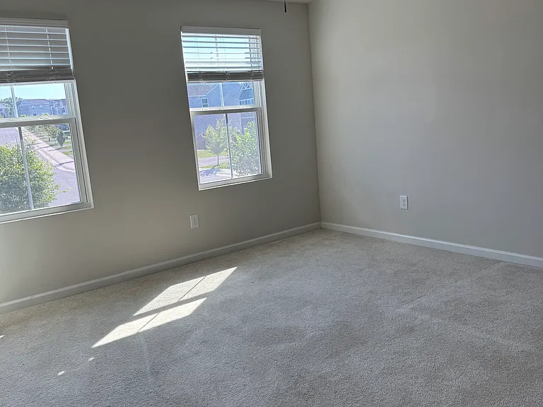 201 Thicket Dr — Photo 8