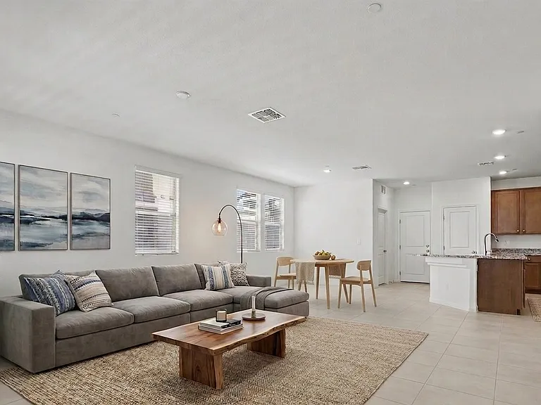 Virtual Staging - Living Room