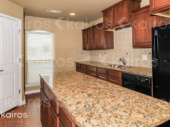 5th image of 7308 Alexandria Ave