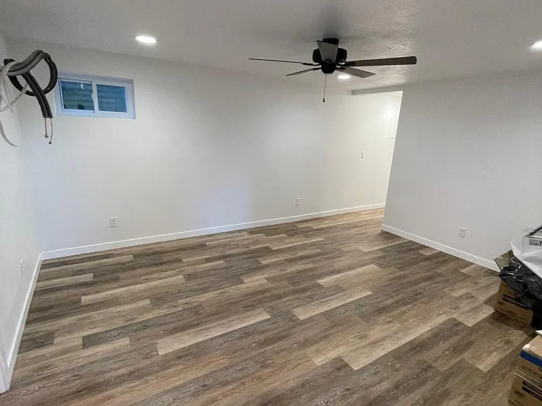 345 W 600 N — Photo 4
