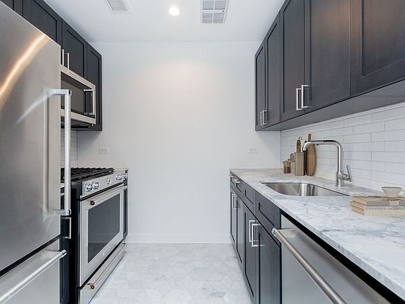 4th image of 21 W End Ave APT 3907