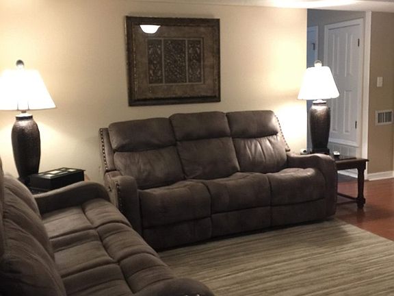 3rd image of 650 Vaughn Dr N