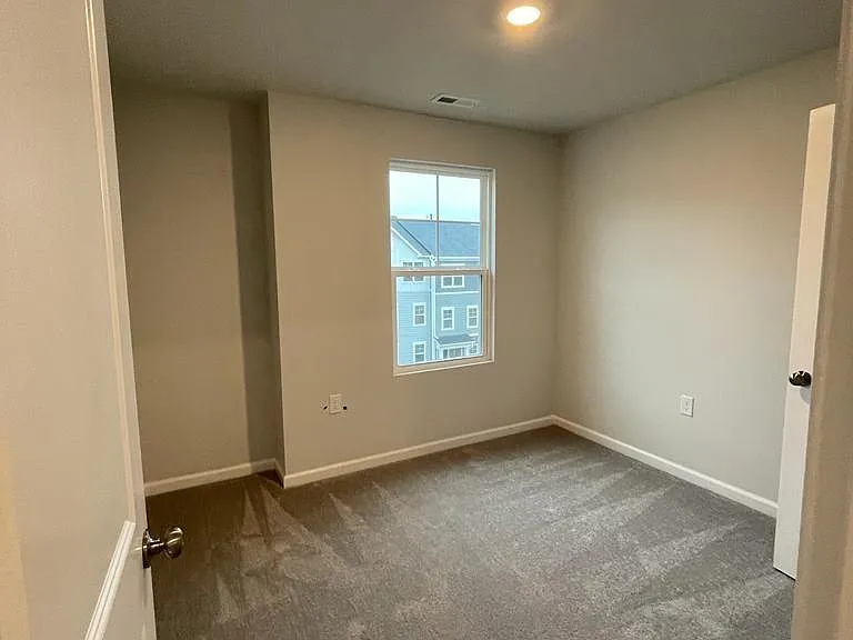 746 Gimari Dr — Photo 6