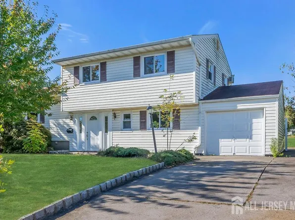 17 Norton Rd, East Brunswick, NJ 08816