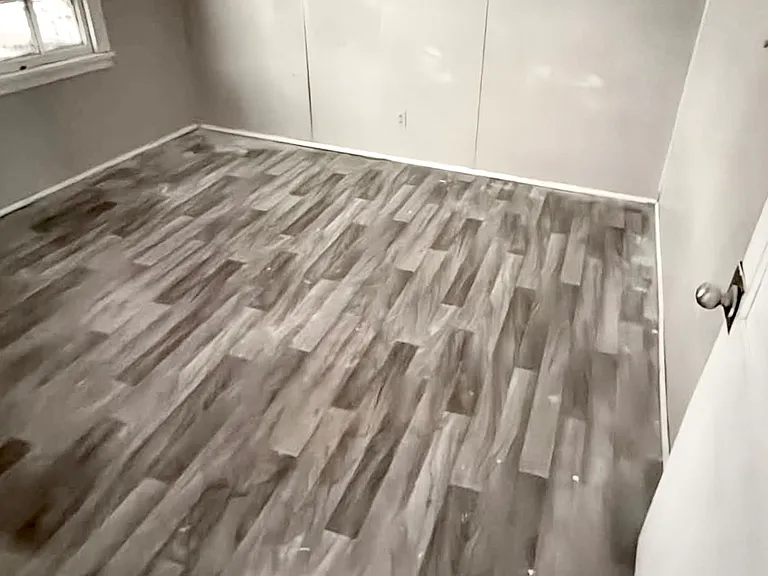 644 Parkchester Dr — Photo 3