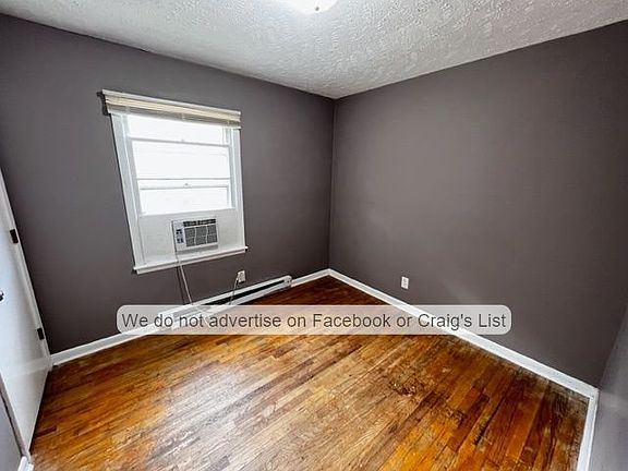 5th image of 515 Donovan St