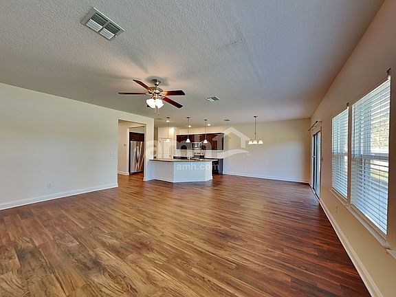 5th image of 32 Atlanta Dr