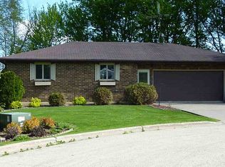 2060 Gretchen Ct, Cuba City, WI 53807