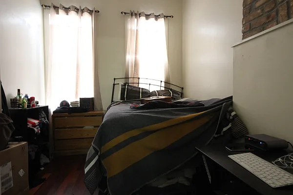 Rented by Nooklyn NYC LLC | media 4