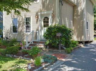 35 Grove St, Hopkinton, MA 01748