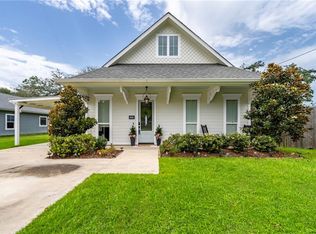 208 E Pecan St, Ponchatoula, LA 70454