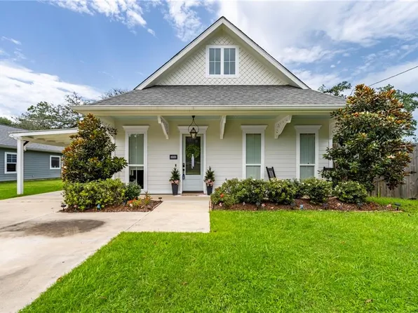 208 E Pecan St, Ponchatoula, LA 70454