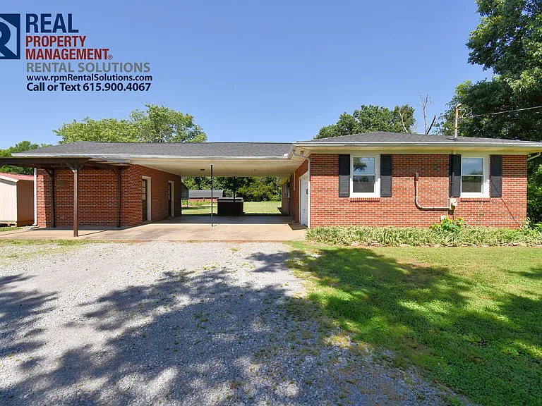 1460 Compton Rd — Photo 3