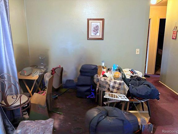 3rd image of 15927 Briggs Rd