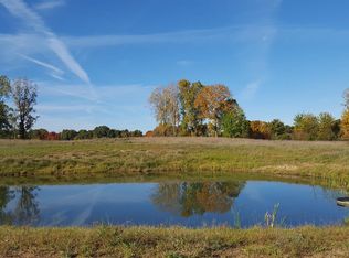 660 Greystone Dr, Chelsea, MI 48118