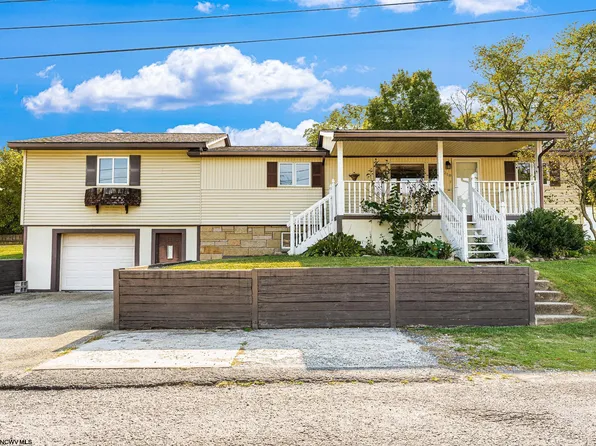 218 Horizon Dr, Morgantown, WV 26508