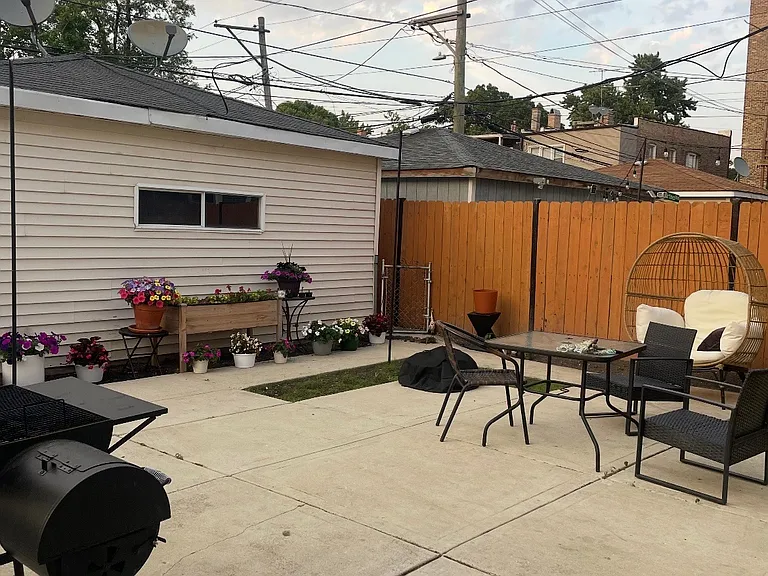 3118 W Addison St #2 — Photo 15