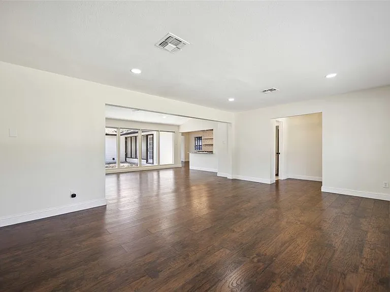 3403 Linkwood Dr — Photo 9