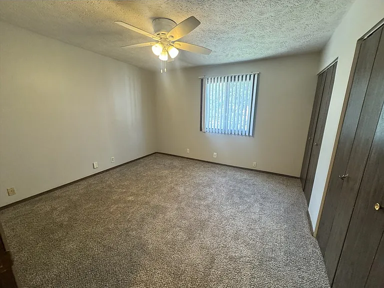 341 S 27th St #10 — Photo 8