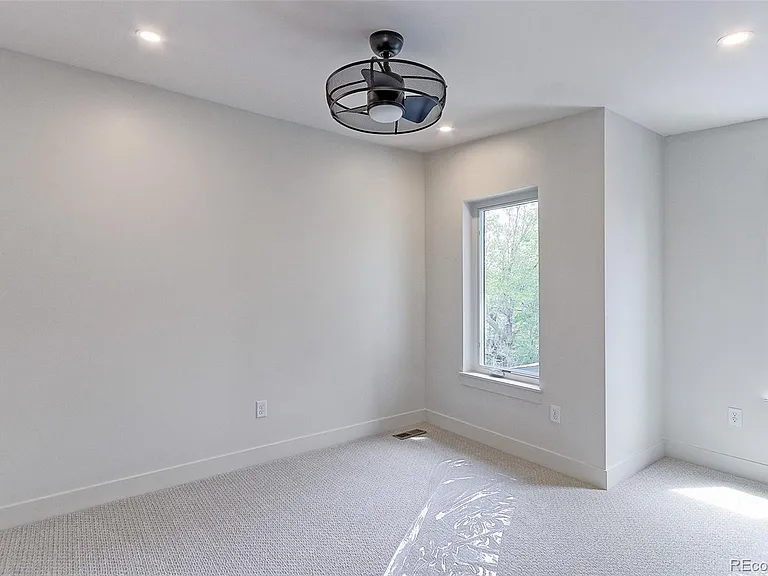 3510 N Wyandot St — Photo 35