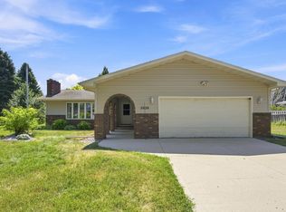 2626 Eastgate Dr S, Fargo, ND 58103
