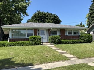 9035 W Burdick Ave, Milwaukee, WI 53227