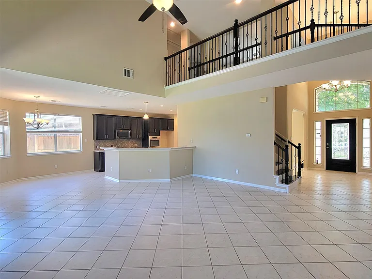 2134 Hill Canyon Ct — Photo 9