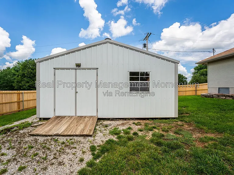 813 Daniel Ln — Photo 26