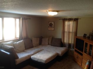 215 W Grove St, Caledonia, MN 55921