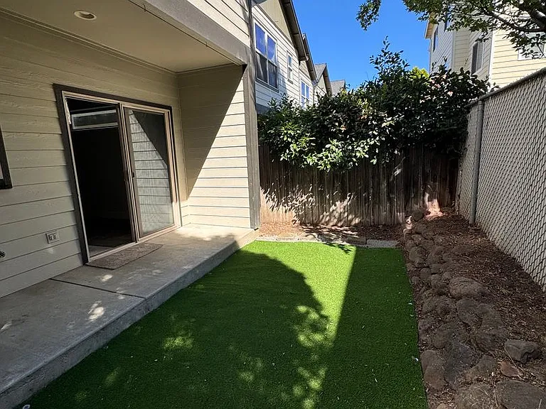 165 Casey Way — Photo 17