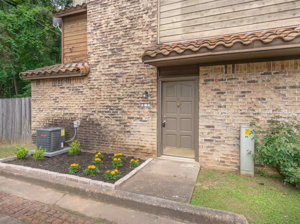 5454 Financial Plz APT 8-D, Shreveport, LA 71129