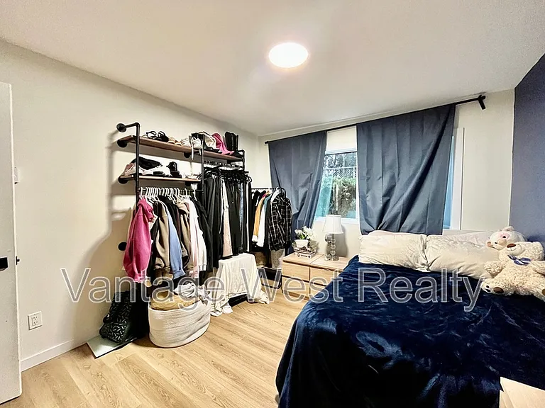 983 Bernard Ave #104 — Photo 14