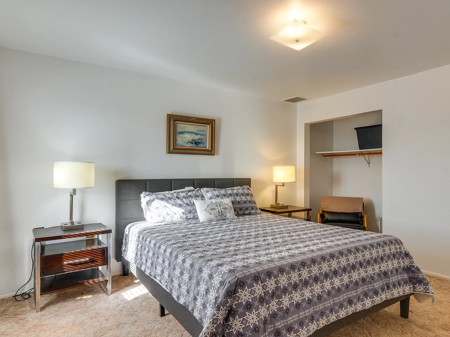 2 bed, 1.5 bath, 1600 sqft, $1,750 — Photo 1