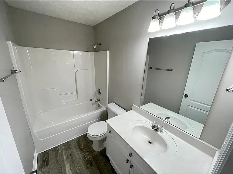 1408 Goodnight Ct — Photo 2