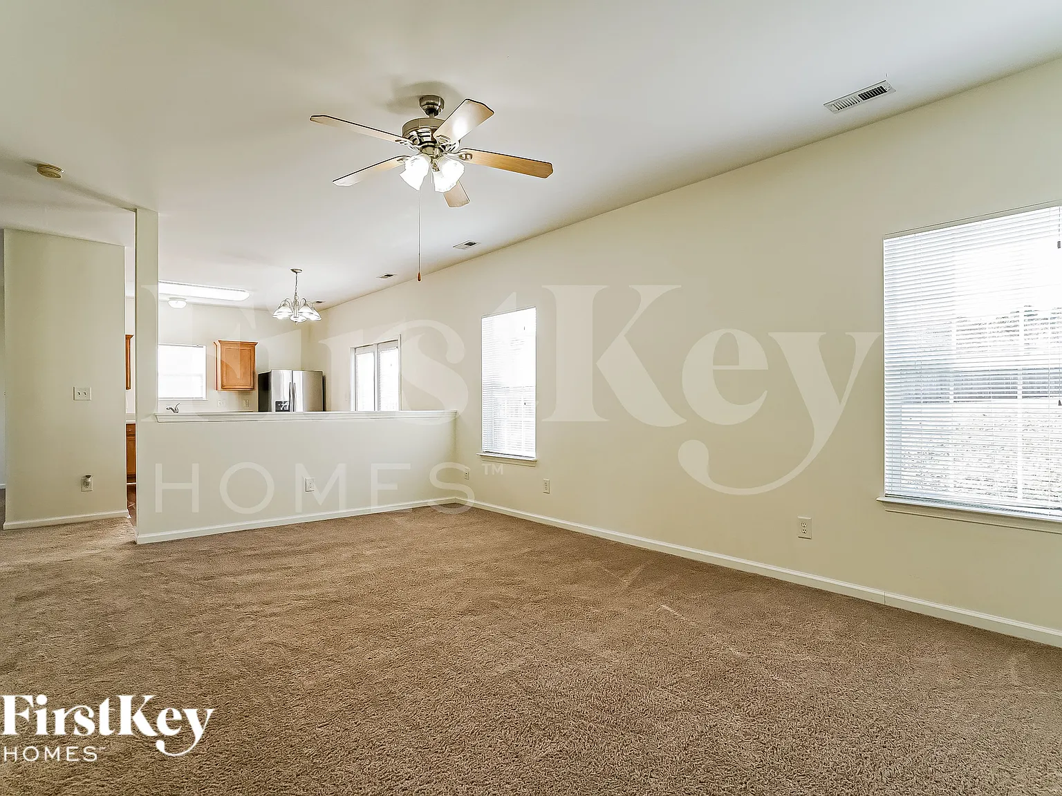 3 bed, 2.5 bath, 1560 sqft, $1,890 — Photo 4