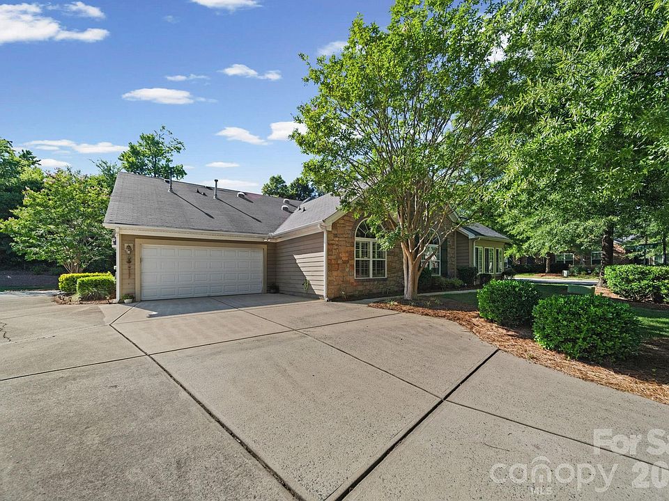 5418 Prosperity View Dr, Charlotte, NC 28269 | MLS #4388273 | Zillow