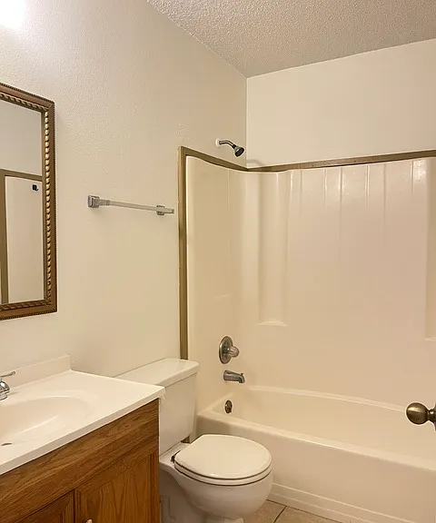 1199 Pine St — Photo 9