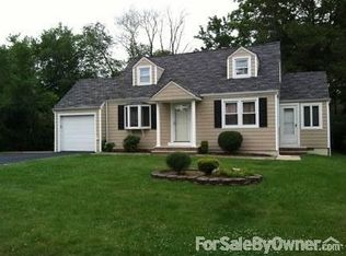 33 Kahl Rd, East Hanover, NJ 07936