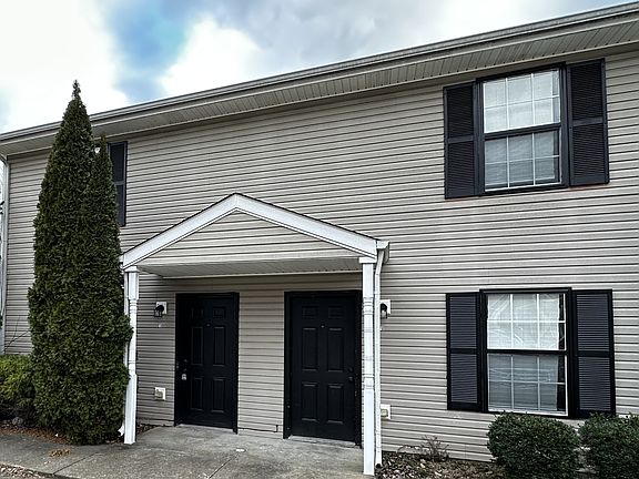 3rd image of 248 Executive Ave APT 1A
