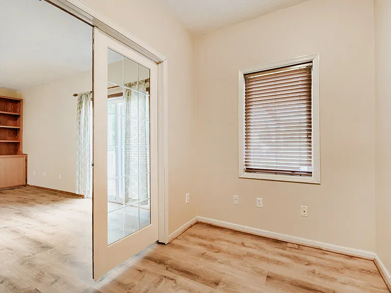 13161 Fordham Ct — Photo 9