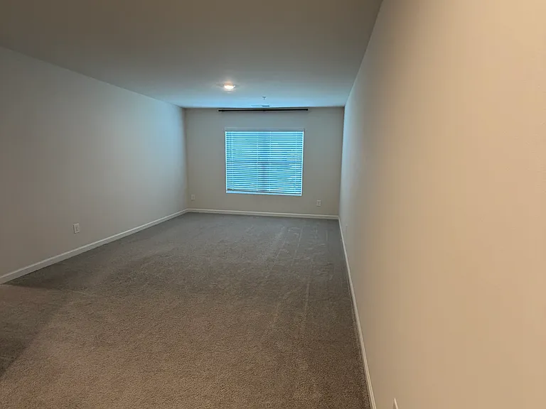 2713 Piper Dr — Photo 6