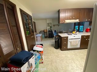 419 Carrie Ln, Green Bay, WI 54303