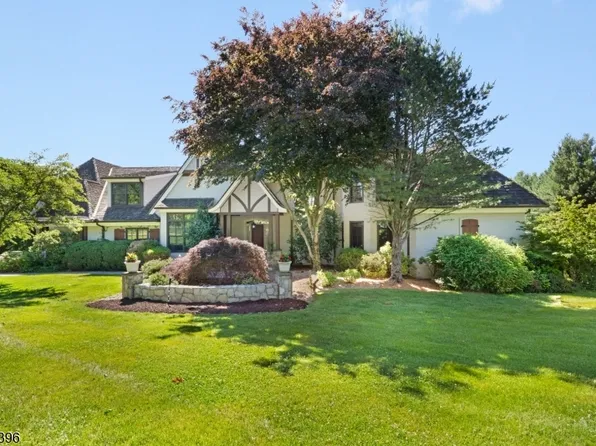 9 Pitney Dr, Mendham Twp., NJ 07945